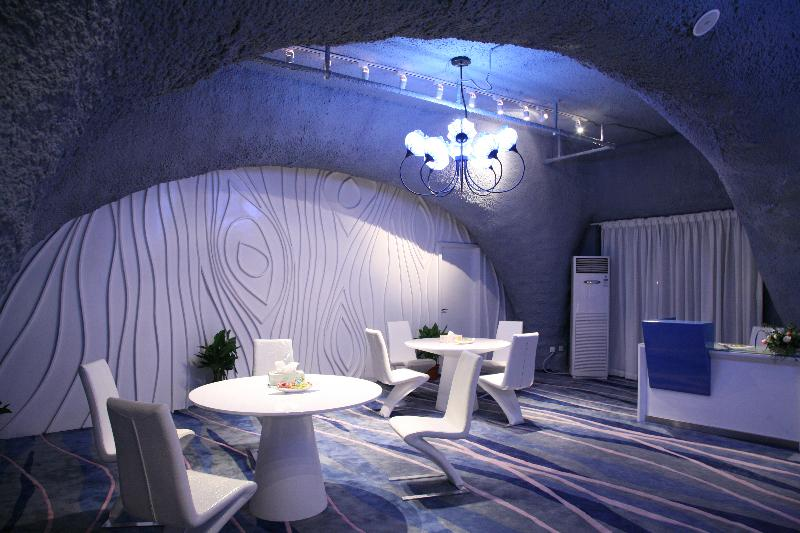 中職高職學(xué)校 中職高職學(xué)校